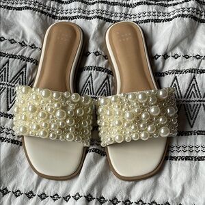 A New Day 8.5 Women's Cream Pearl Slide Sandals, Memory Foam Insole